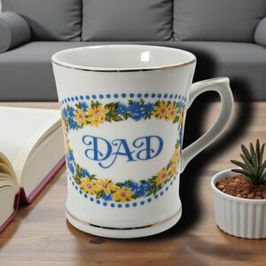 Vintage Dad Coffee Mug Floral Wreath Gold Trim Father’s Day Cup Holiday Gift